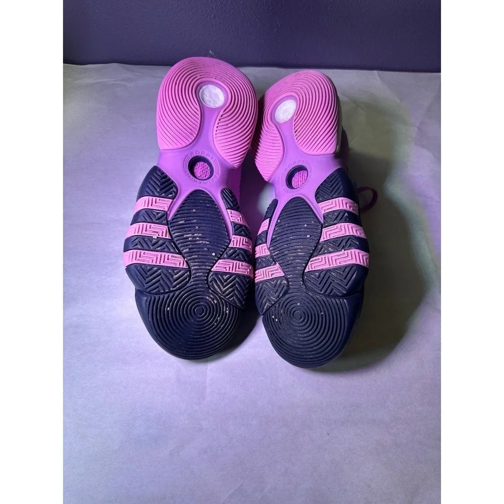 Adidas brand sports sneakers excellent condition purple color with navy blueo